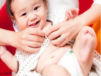 這才是寶寶手涼的真正原因，不要再給寶寶瞎穿衣服了！